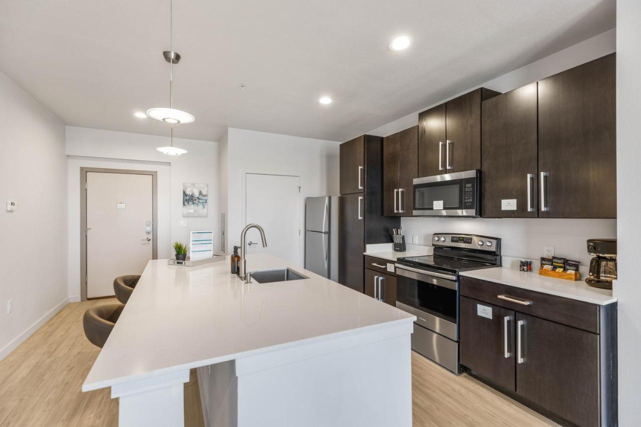Flatz432 Apartments By Barsala Midland Exterior foto