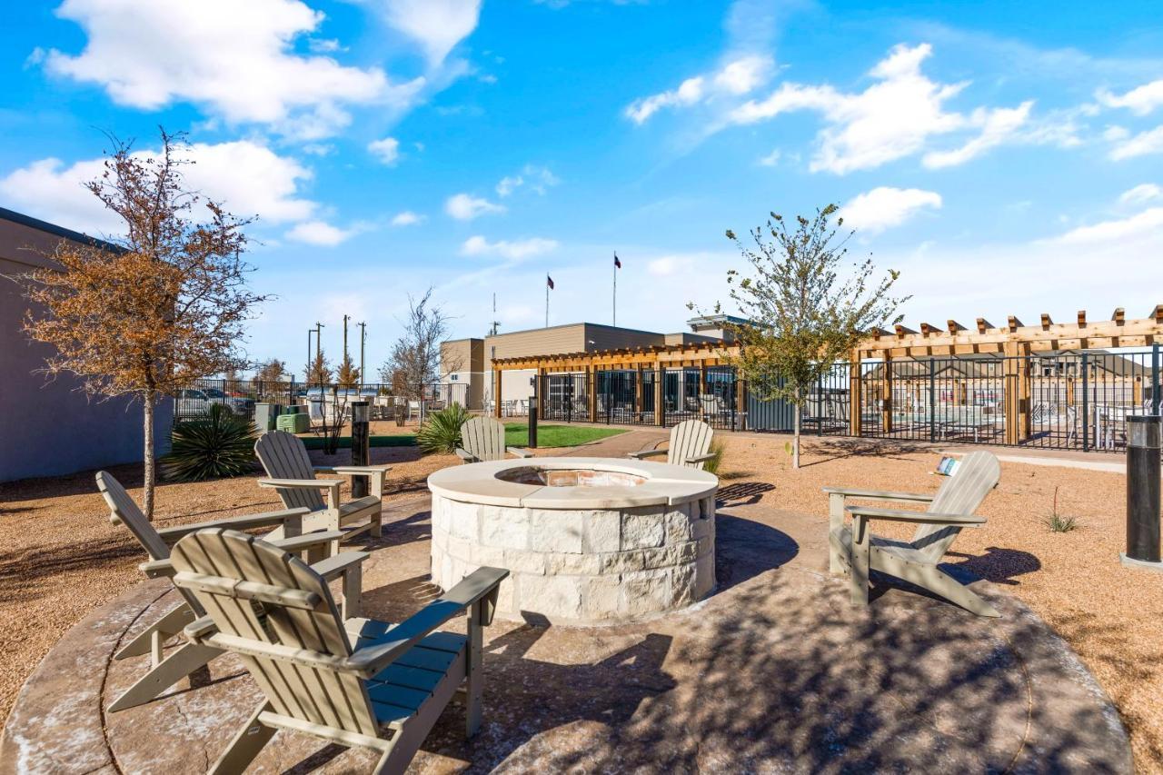 Flatz432 Apartments By Barsala Midland Exterior foto