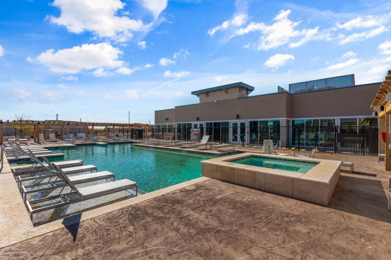 Flatz432 Apartments By Barsala Midland Exterior foto
